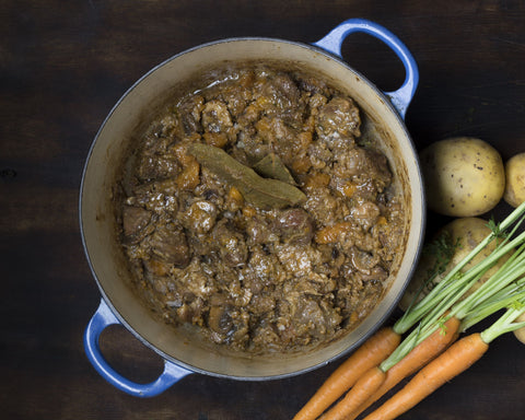 Wildzwijnen stoof met kastanjes, shiitake en abdijbier