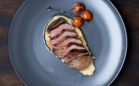 Hertenbiefstuk met knolselderij-miso puree