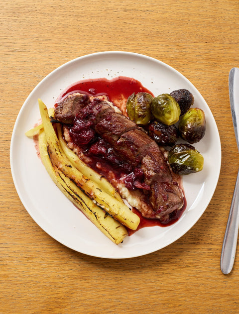 Hazenrug met kersensaus